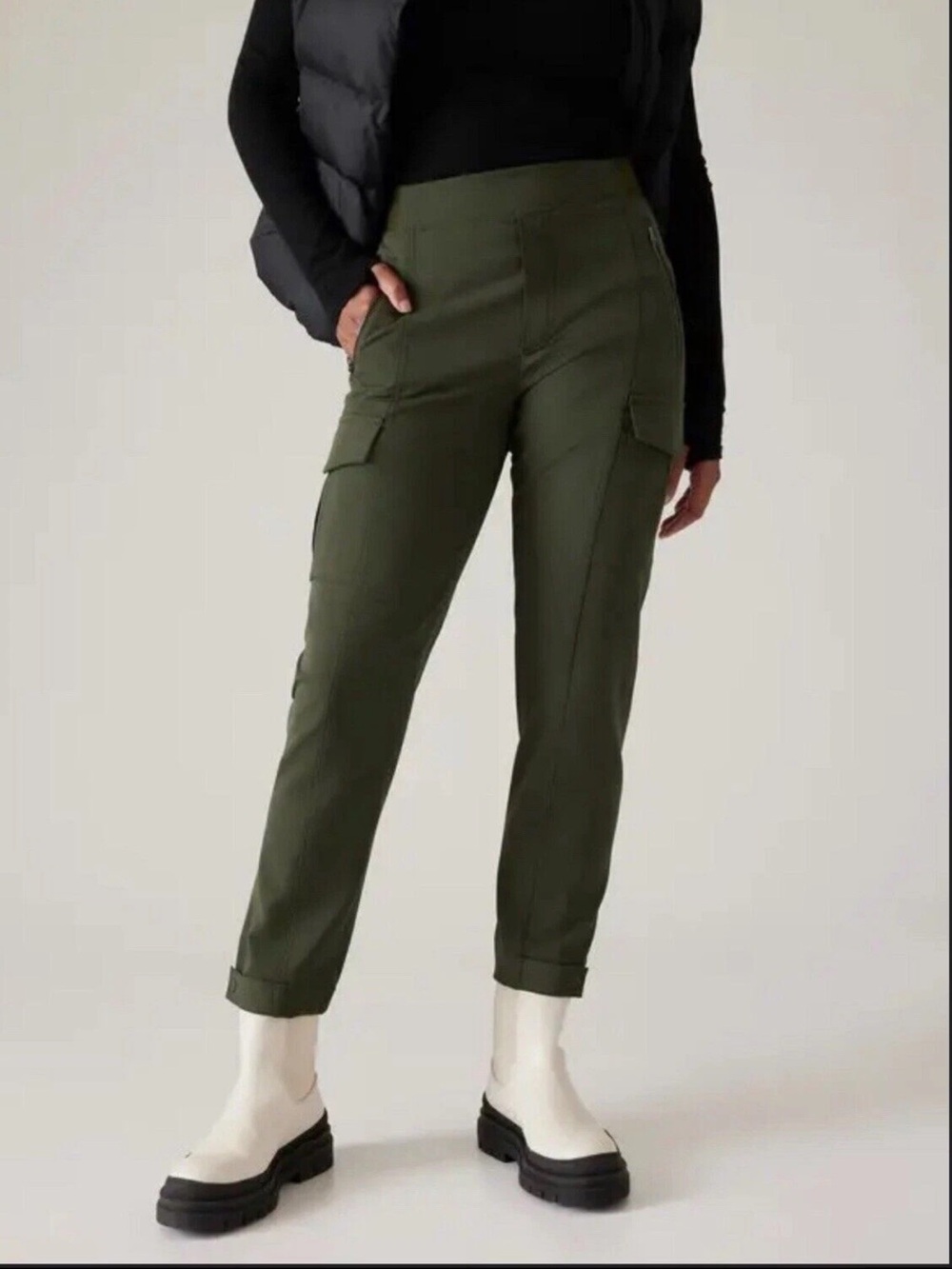 ATHLETA Endless Cargo High Rise Jogger Pant Size 4